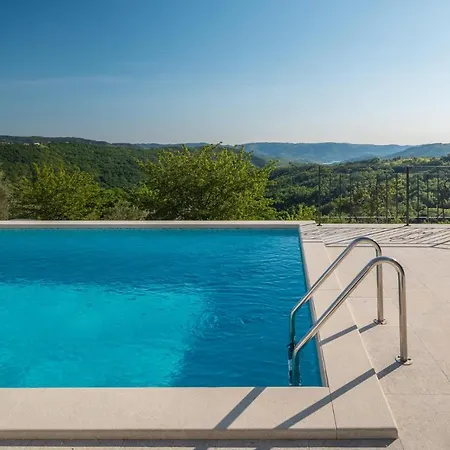 Dom wakacyjny In With Sauna