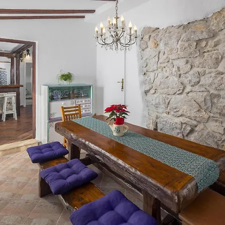 Dom wakacyjny In With Sauna