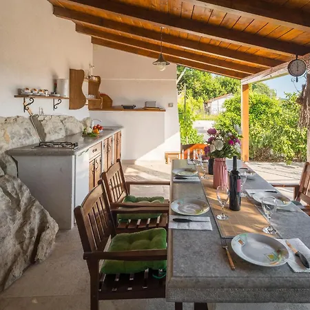 Dom wakacyjny In With Sauna *