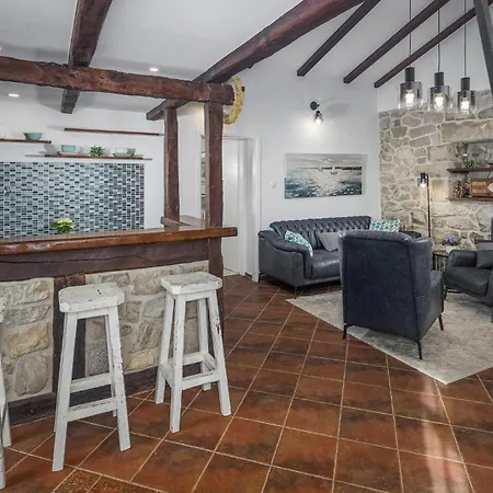 In With Sauna Dom wakacyjny Buzet